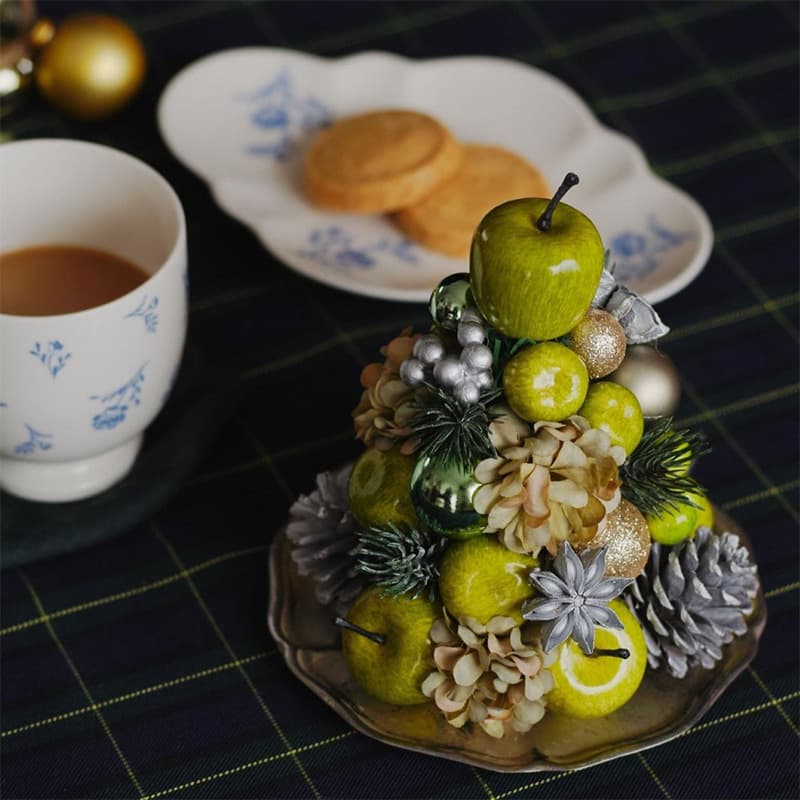Afternoon Tea: Afternoon Tea Cookies and Green Apple Tree