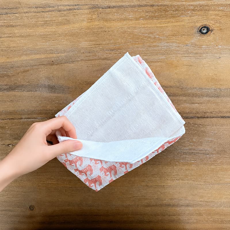 Dry State: Stiff Natural Starch Coating Providing Structural Rigidity When Dry