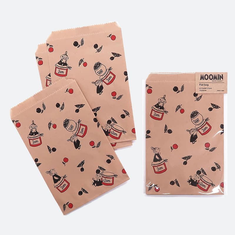 Moomin Flat Bag - Little My Package and Content