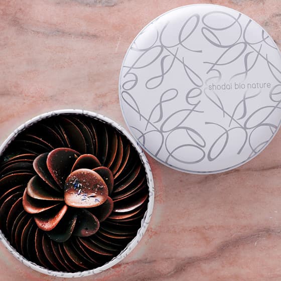 Tokyo Station Shodai Bio Nature Dark Chocolate Petals